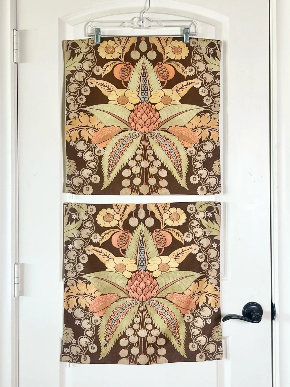 Pottery Barn Vintage 2013 Botanical Paisley Pillow Covers Linen Blend Set
